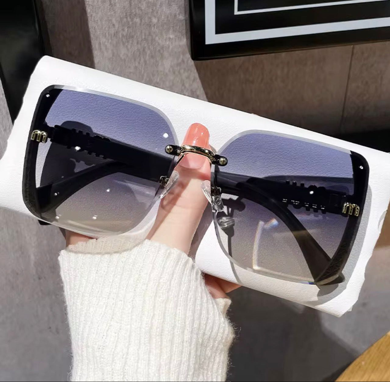 Óculos de Sol Feminino Estilo Miu Miu - Luxo Degradê